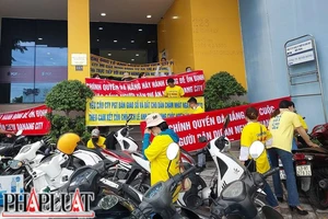 Khách hàng lại "vây" Công ty Phú Gia Thịnh đòi sổ hồng