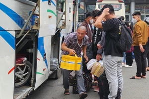 Ga tàu, bến xe Đà Nẵng tăng chuyến phục vụ hành khách dịp tết