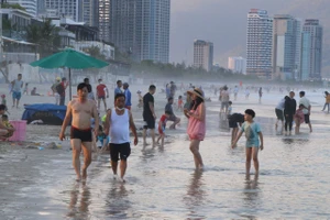 Ngoài lễ hội pháo hoa, du lịch Đà Nẵng thêm nhiều lễ hội khác