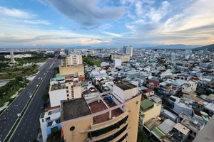 Hoàn thành 9/25 chỉ tiêu, kinh tế Đà Nẵng tăng trưởng và phục hồi nhanh