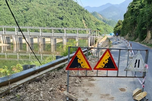 Hơn 134 tỉ đồng chống sạt lở đường đèo, bờ sông tại Đà Nẵng