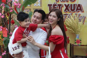 Long - Lân - Quy - Phụng tụ hội, phố Tây An Thượng rực rỡ đón Tết