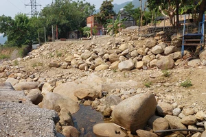 Đà Nẵng lên tiếng về việc suối Lương khô cạn, trơ đáy