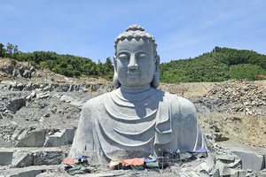 Các bên liên quan nói về tượng phật khổng lồ tại Đà Nẵng