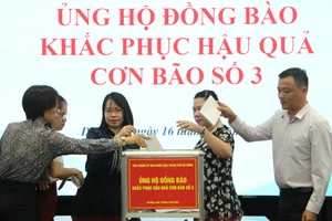 1 tháng, Đà Nẵng quyên góp hơn 50 tỉ ủng hộ bà con miền Bắc