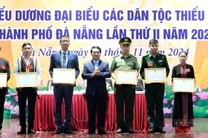 Chủ nhiệm Ủy ban Dân tộc Hầu A Lềnh mong Đà Nẵng đi đầu trong công tác dân tộc 