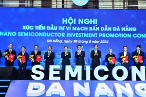 Bài 2: Cú tăng tốc ngoạn mục vào kỷ nguyên vi mạch bán dẫn