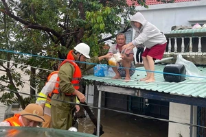 Công an Đà Nẵng vào Đắk Lắk cứu nhiều người dân trong lũ dữ
