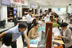 Đà Nẵng muốn thưởng thêm tiền cho cán bộ làm xuất sắc nhiệm vụ