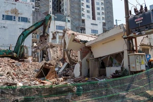 Đà Nẵng thông tin vụ 1 công trình phá dỡ gây sập nhà dân lân cận