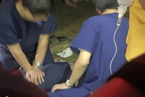 Tử vong do đột quỵ não sau khi đá bóng