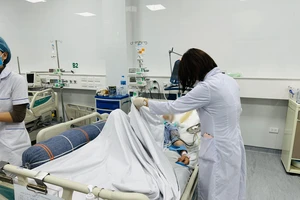 Suy gan, nguy kịch sau uống thuốc nam chữa viêm gan B