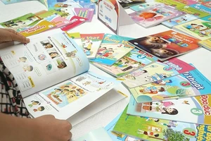 Cử tri: Thường xuyên thay đổi sách giáo khoa gây lãng phí