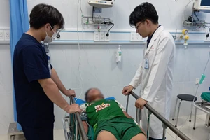 Phản vệ nặng do thuốc ngậm dạng kẹo