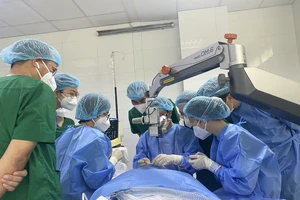 Việt Nam có hơn 30.000 người mù cần ghép giác mạc