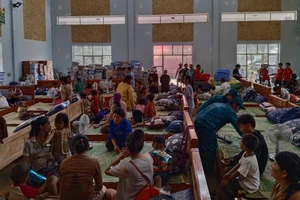 Bí thư Huyện ủy Bắc Hà: Trưởng thôn Kho Vàng xứng đáng được khen thưởng