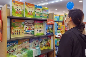 Bộ GD&ĐT phản hồi việc thay sách giáo khoa liên tục 