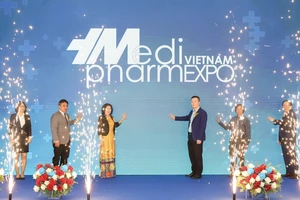 Triển lãm quốc tế y dược đón 9.000 lượt khách tham quan
