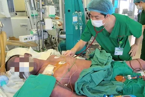 Sau ăn lòng lợn 1 tuần, người đàn ông đi ngoài 8 lần/ngày, nguy cơ tử vong cao