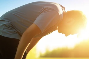 7 người nhập viện cấp cứu vì nắng nóng, 1 người nguy kịch