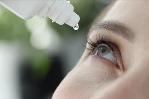 Thu hồi toàn quốc 1 lô thuốc nhỏ mắt vi phạm