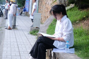 Hơn 102.000 học sinh Hà Nội thi vào lớp 10, đông nhất cả nước