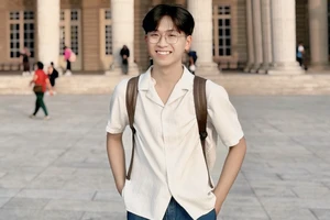 Thủ khoa ngành sư phạm sinh học giành 3 học bổng tại Đài Loan