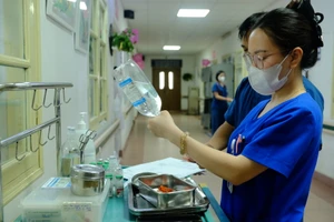 Bác sĩ nội trú phải đóng học phí khá cao