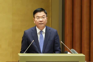 Lộ trình, chi phí thực hiện khám sức khoẻ định kỳ và miễn viện phí toàn dân