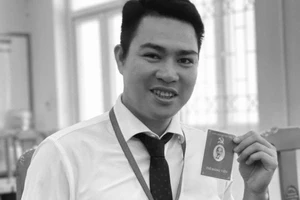 Xót xa thầy giáo tử vong do bị điện giật khi dọn nhà sau lũ