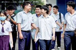 Bộ GD&ĐT: Việc sắp xếp trường đại học trực thuộc chưa thể triển khai