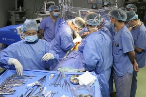 Infographic: Thông tin mới về phụ cấp cho nhân viên y tế