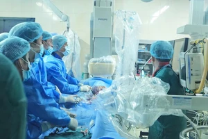 1 du khách châu Âu nguy kịch vì nhồi máu cơ tim khi du lịch Sa Pa