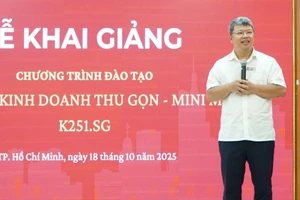 Giáo sư trẻ nhất năm 2025: Nhà khoa học 8X nổi bật của ngành kinh tế