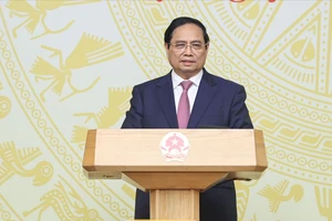 Thủ tướng: Thí điểm cho nhân tài trẻ học vượt cấp, đào tạo song bằng