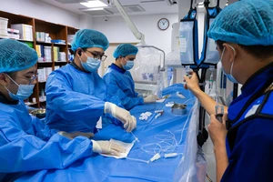 Đề xuất nâng cấp 9 bệnh viện trường đại học thành bệnh viện kỹ thuật cao