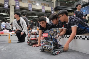 1 trường ở TP.HCM có 3 đội tham dự giải vô địch thế giới VEX Robotics 2026
