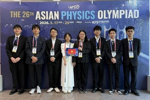 100% học sinh Việt Nam thi Olympic Vật lí châu Á đoạt huy chương