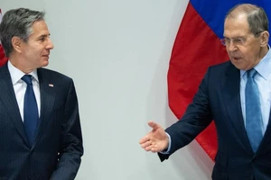 Ngoại trưởng Antony Blinken và Ngoại trưởng Nga Sergey Lavrov. Ảnh: Saul Loeb/POOL/AFP