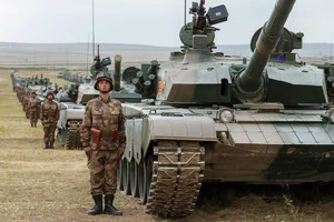 Binh sĩ Trung Quốc tham gia tập trận chung Vostok-2018. Ảnh: TASS