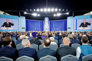 Tổng thống Nga Vladimir Putin phát biểu trước Quốc hội Liên bang vào ngày 21-2. Ảnh: Dmitry Astakhov/ĐIỆN KREMLIN/SPUTNIK