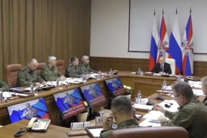 VIDEO: Ông Putin bất ngờ thăm trụ sở quân đội Nga phụ trách chiến dịch quân sự đặc biệt ở Ukraine 