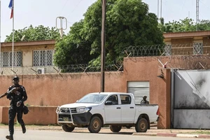 Đảo chính Niger: Đại sứ Pháp về nước, bằng cách nào khi chính quyền quân sự cấm máy bay Pháp?