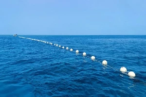 Mỹ: Philippines 'dũng cảm' khi tháo rào chắn nổi Trung Quốc lắp ở bãi cạn Scarborough 