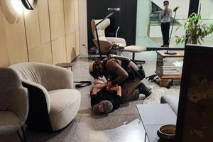 Thủ tướng Thái Lan lên tiếng về vụ xả súng tại trung tâm mua sắm ở Bangkok