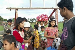 Giao tranh ở Myanmar leo thang, Thái Lan đưa hơn 260 công dân về nước