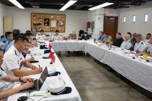 Mỹ, Trung Quốc đàm phán an toàn hàng hải