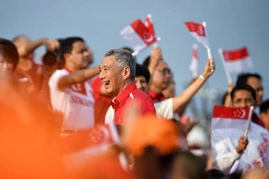 Ông Lý Hiển Long: 20 năm thủ tướng và cả cuộc đời được người dân Singapore dõi theo