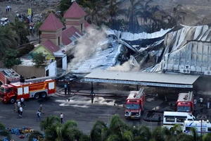 VIDEO: Cháy lớn tại khu giải trí, 24 người chết