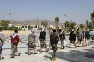 Houthis bắt loạt nhân viên Liên Hợp Quốc, tổ chức của Mỹ